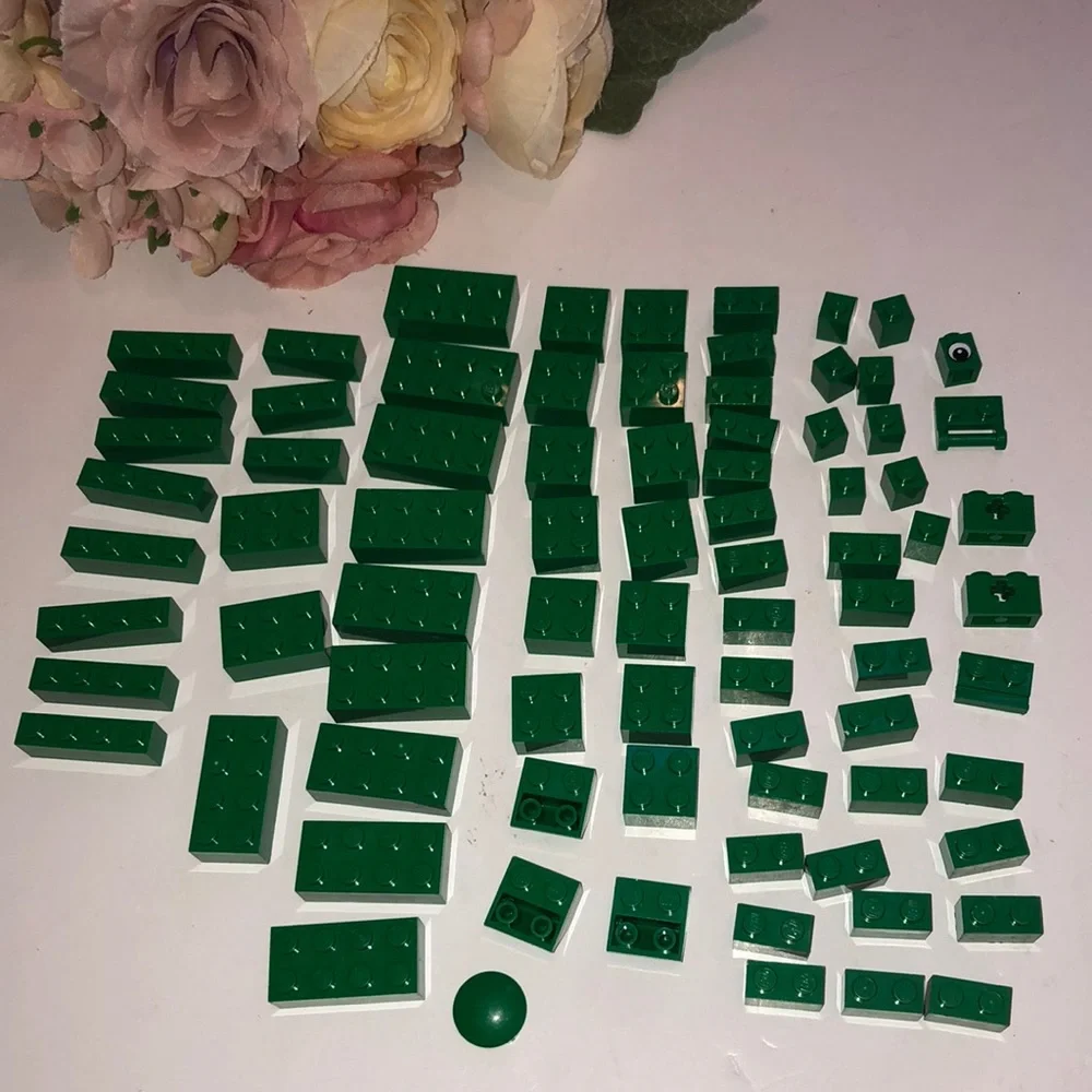 Green Legos Green LEGO Bricks 90s Green Assorted Legos #1